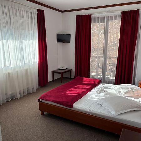 Cabana Izvoarele Doftanei Trăisteni Eksteriør bilde