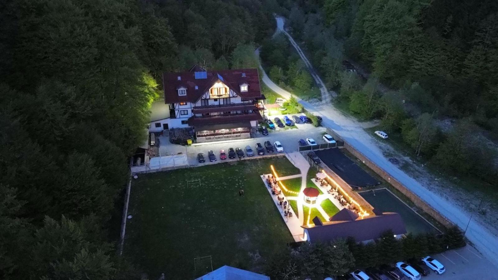 Cabana Izvoarele Doftanei Trăisteni Eksteriør bilde